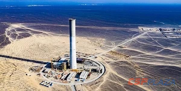 哈密塔式光熱電站.jpg