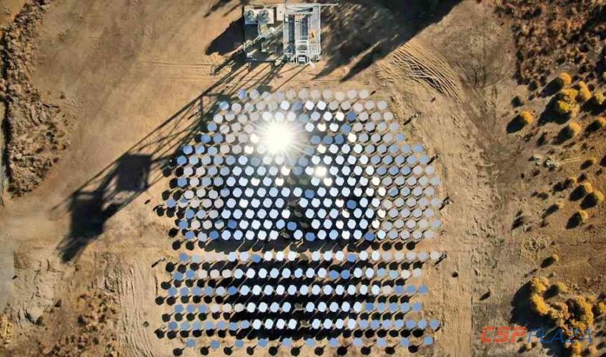 位于美國加州Lancaster的Heliogen定日鏡系統(tǒng).jpg