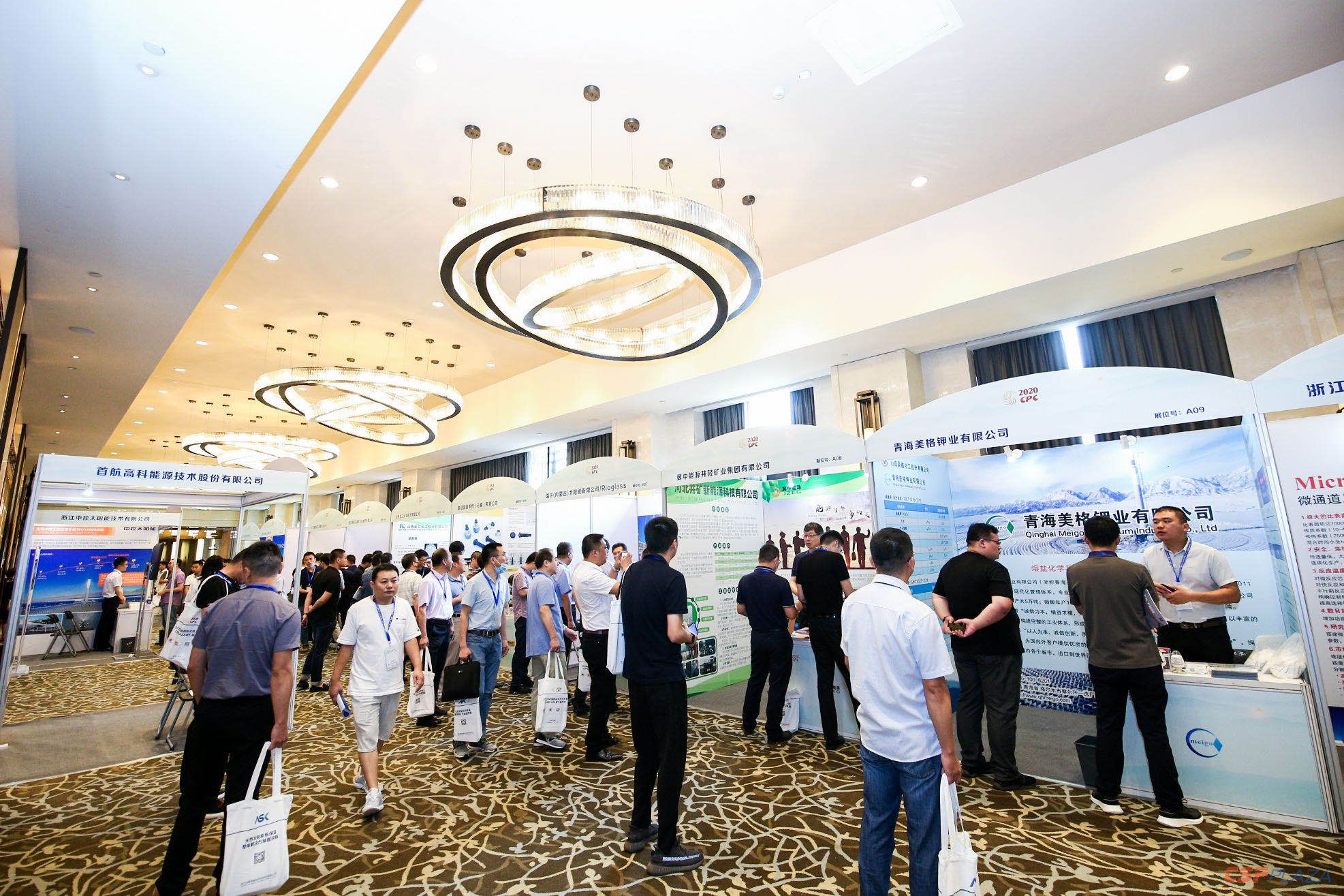 企業(yè)展區(qū)2.jpg